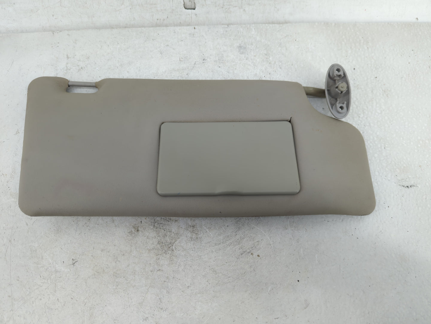 2000-2004 Ford Focus Sun Visor Shade Replacement Passenger Right Mirror Fits Fits 2000 2001 2002 2003 2004 OEM Used Auto Par