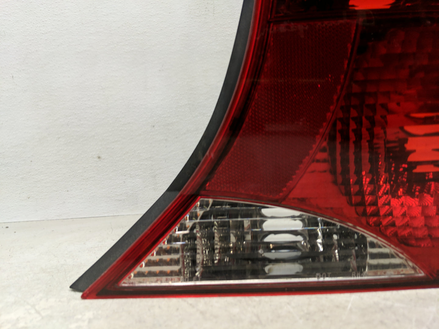 2002-2004 Ford Focus Tail Light Assembly Passenger Right OEM Fits Fits 2002 2003 2004 OEM Used Auto Parts - Oemusedautoparts