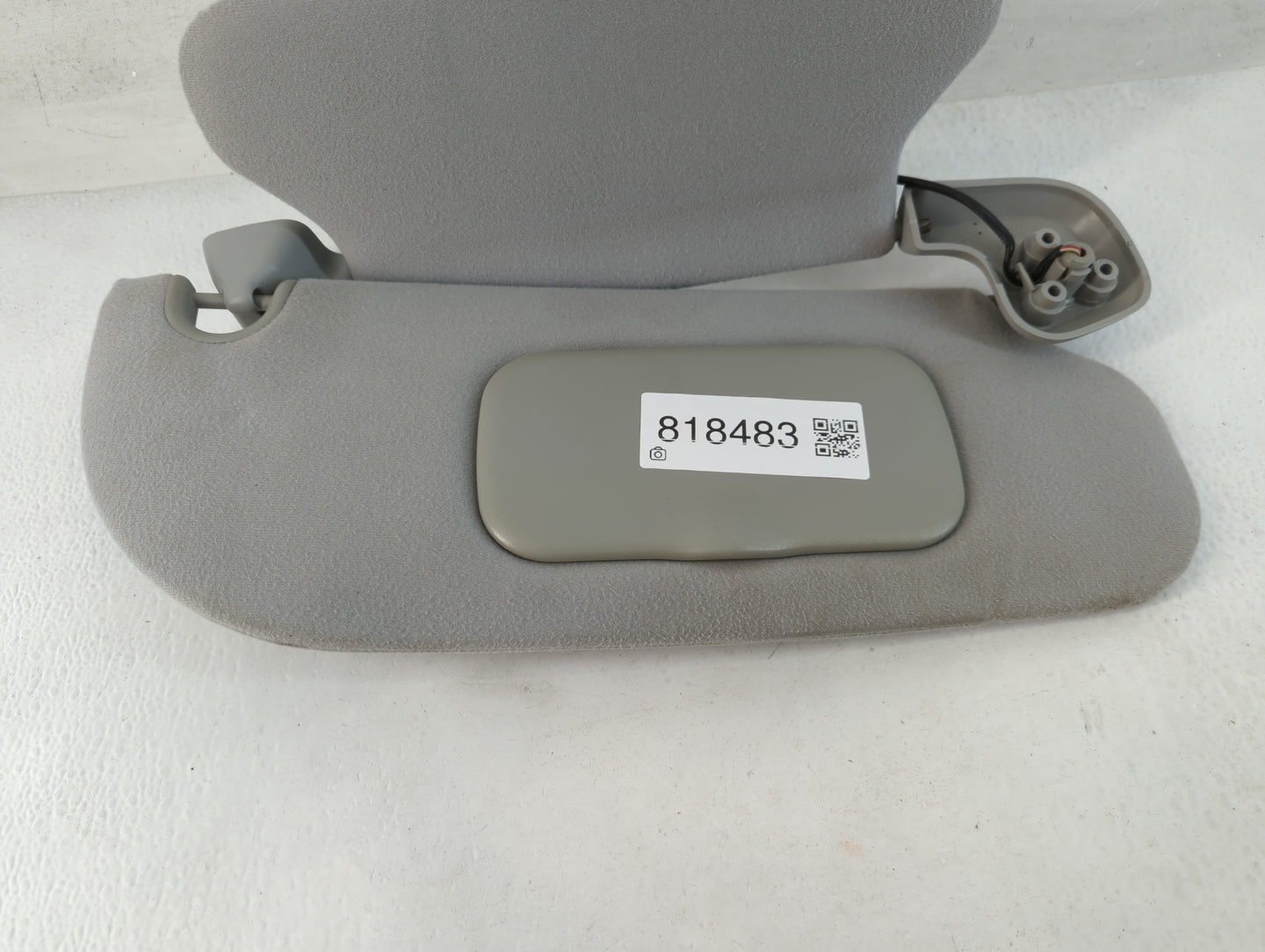 2000-2004 Ford Focus Sun Visor Shade Replacement Passenger Right Mirror Fits Fits 2000 2001 2002 2003 2004 OEM Used Auto Par