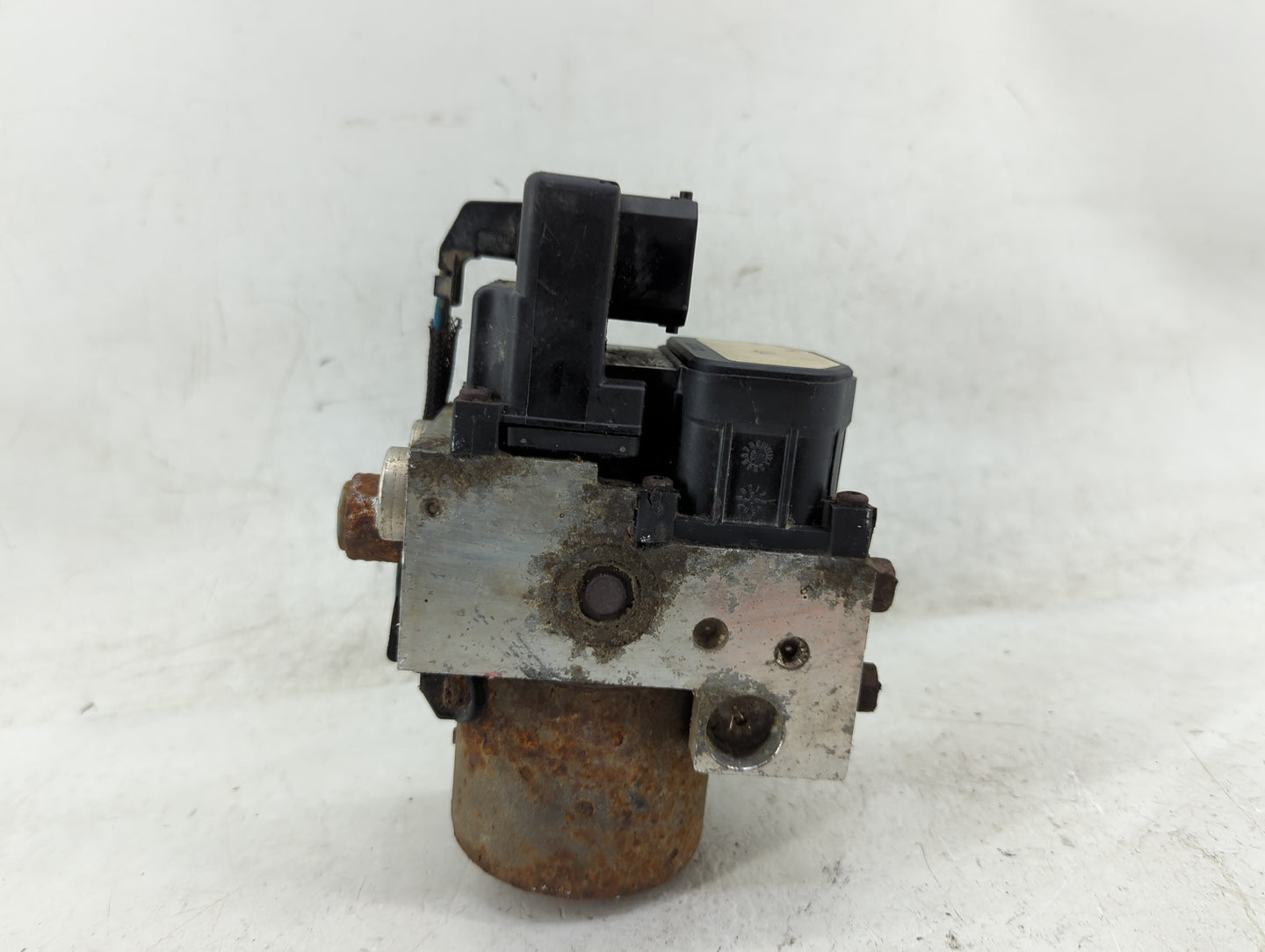 2004 Ford Ford F150 Pickup ABS Pump Control Module Replacement Fits Fits 2005 OEM Used Auto Parts - Oemusedautoparts1.com