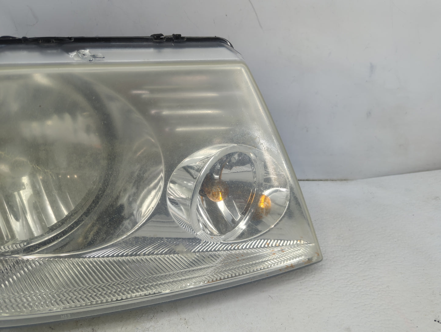 Ford Ford F150 Pickup Passenger Right Oem Head Light Headlight Lamp - Oemusedautoparts1.com