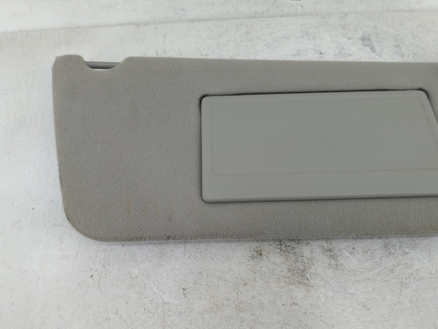 2004 Ford Ford F150 Pickup Sun Visor Shade Replacement Passenger Right Mirror Fits Fits 2005 2006 2007 2008 OEM Used Auto Pa
