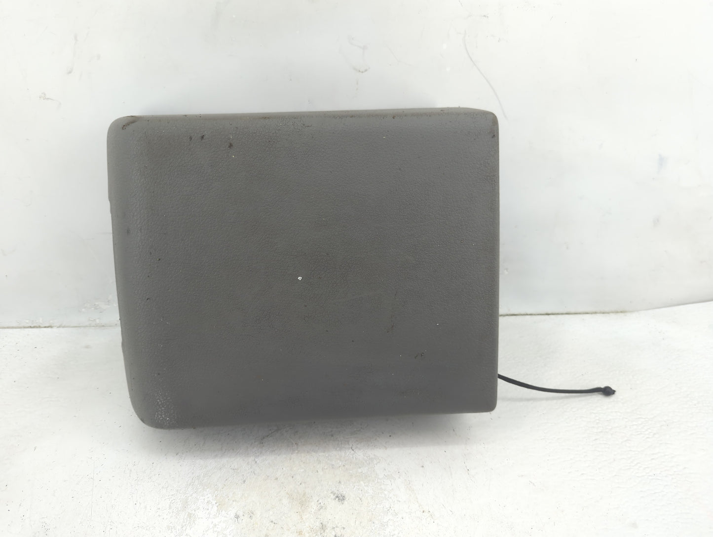 2004 Ford Ford F150 Pickup Center Console Armrest Cover Lid Fits Fits 2005 2006 2007 2008 OEM Used Auto Parts - Oemusedautop