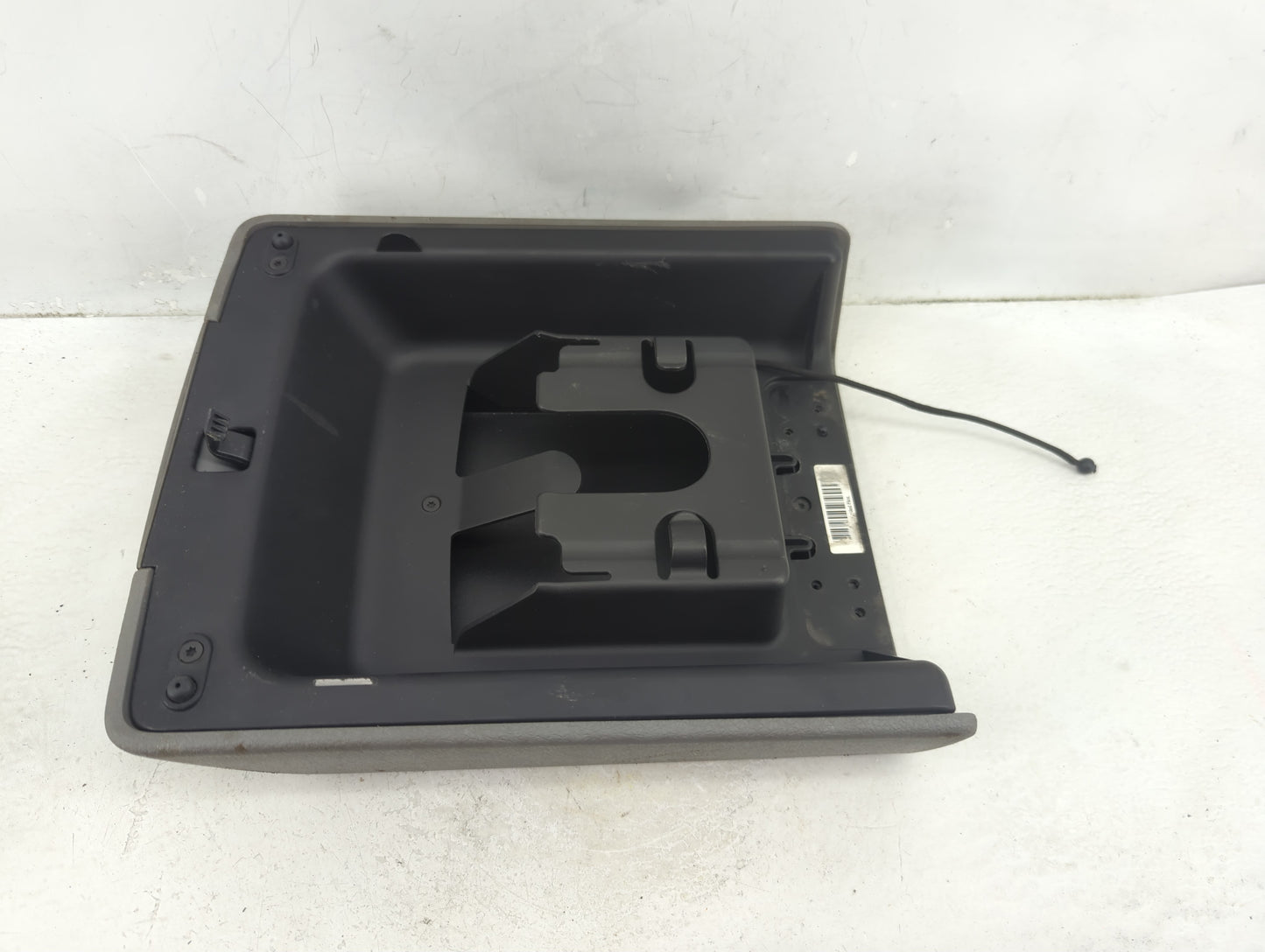 2004 Ford Ford F150 Pickup Center Console Armrest Cover Lid Fits Fits 2005 2006 2007 2008 OEM Used Auto Parts - Oemusedautop