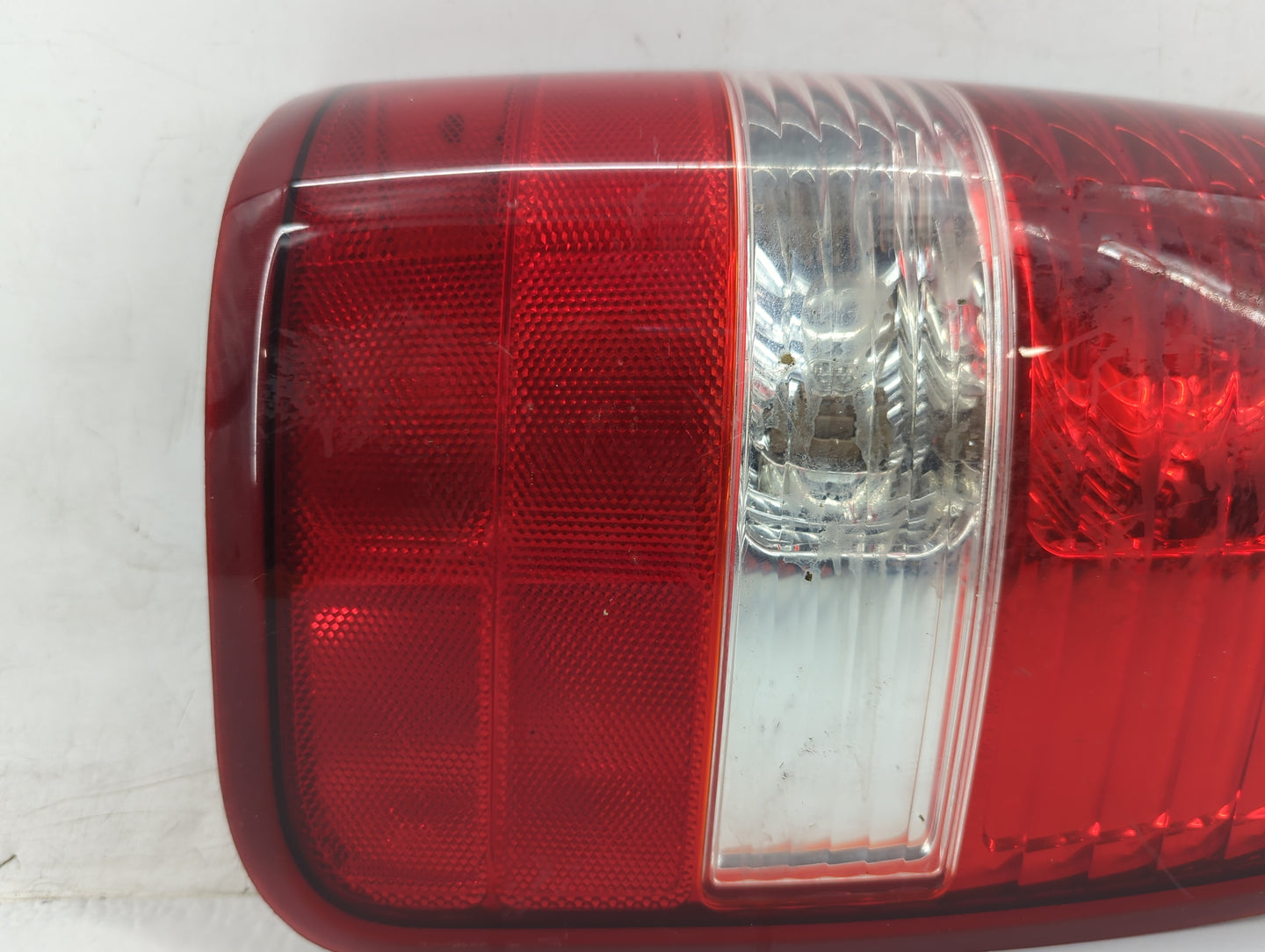 2004 Ford Ford F150 Pickup Tail Light Assembly Passenger Right OEM Fits Fits 2005 2006 2007 2008 OEM Used Auto Parts - Oemus