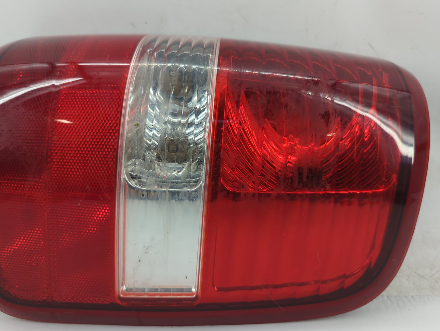 2004 Ford Ford F150 Pickup Tail Light Assembly Passenger Right OEM Fits Fits 2005 2006 2007 2008 OEM Used Auto Parts - Oemus