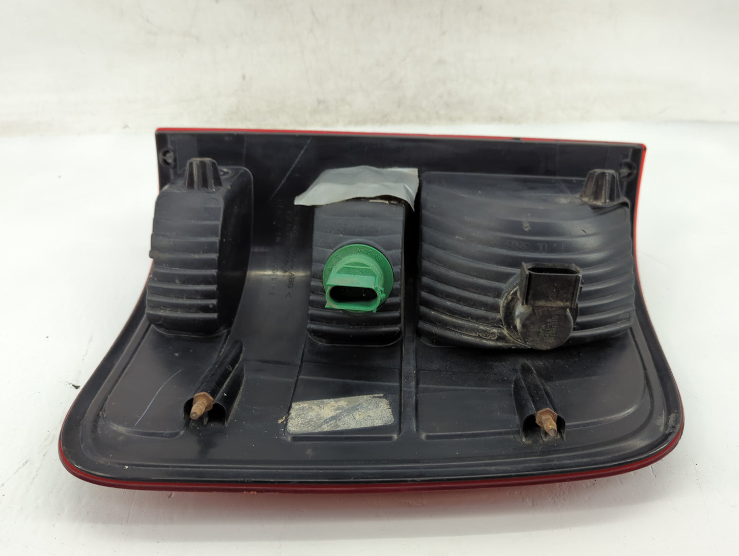 2004 Ford Ford F150 Pickup Tail Light Assembly Driver Left OEM Fits Fits 2005 2006 2007 2008 OEM Used Auto Parts - Oemusedau