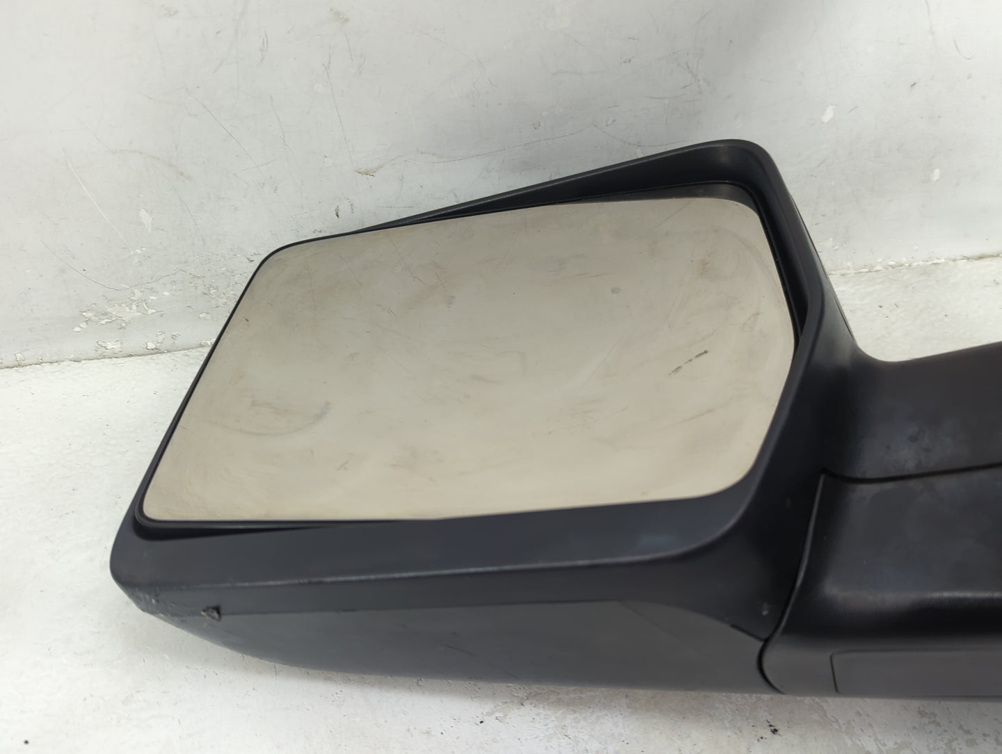 2004 Ford Ford F150 Pickup Driver Side View Mirror - Left Door Mirror OEM Used - Oemusedautoparts1.com