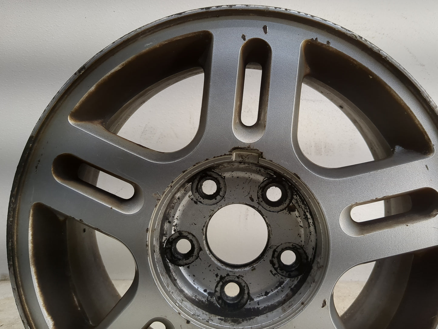 2004-2007 Ford Freestar Oem Wheel Rim 1179971 - Oemusedautoparts1.com