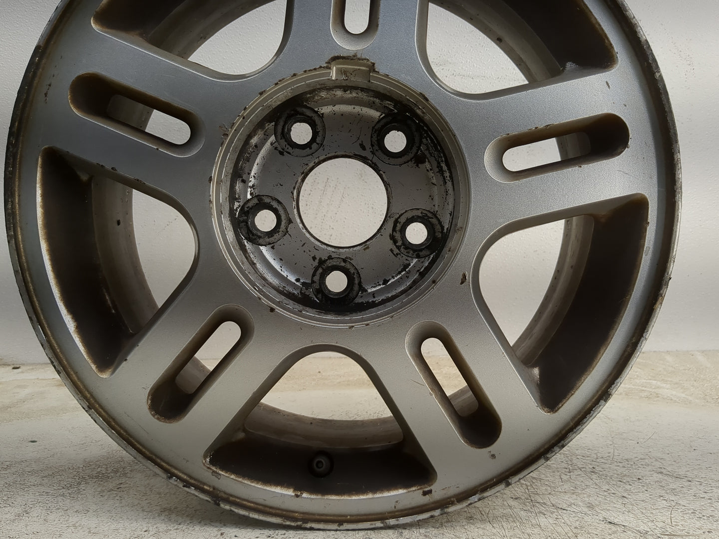 2004-2007 Ford Freestar Oem Wheel Rim 1179971 - Oemusedautoparts1.com