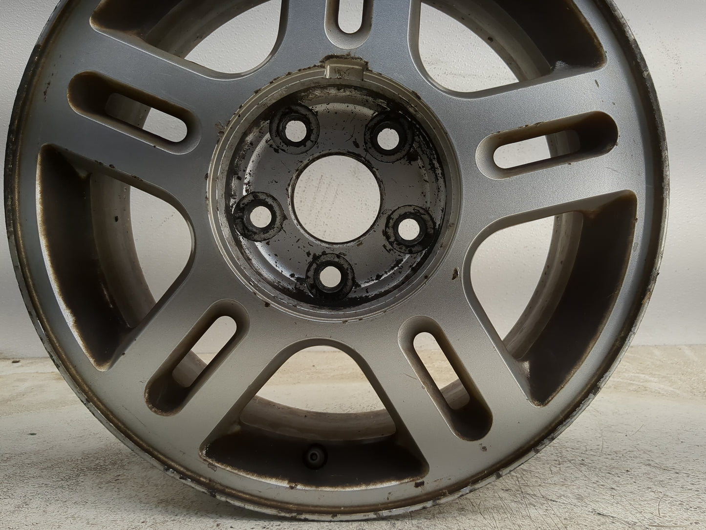 2004-2007 Ford Freestar Oem Wheel Rim 1179971 - Oemusedautoparts1.com