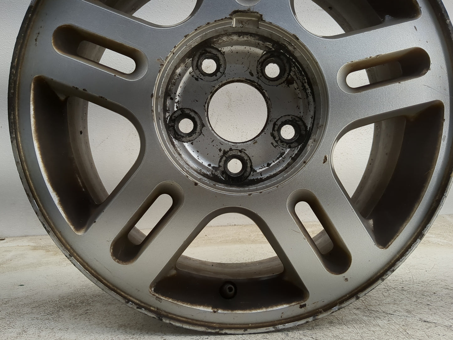 2004-2007 Ford Freestar Oem Wheel Rim 1179971 - Oemusedautoparts1.com