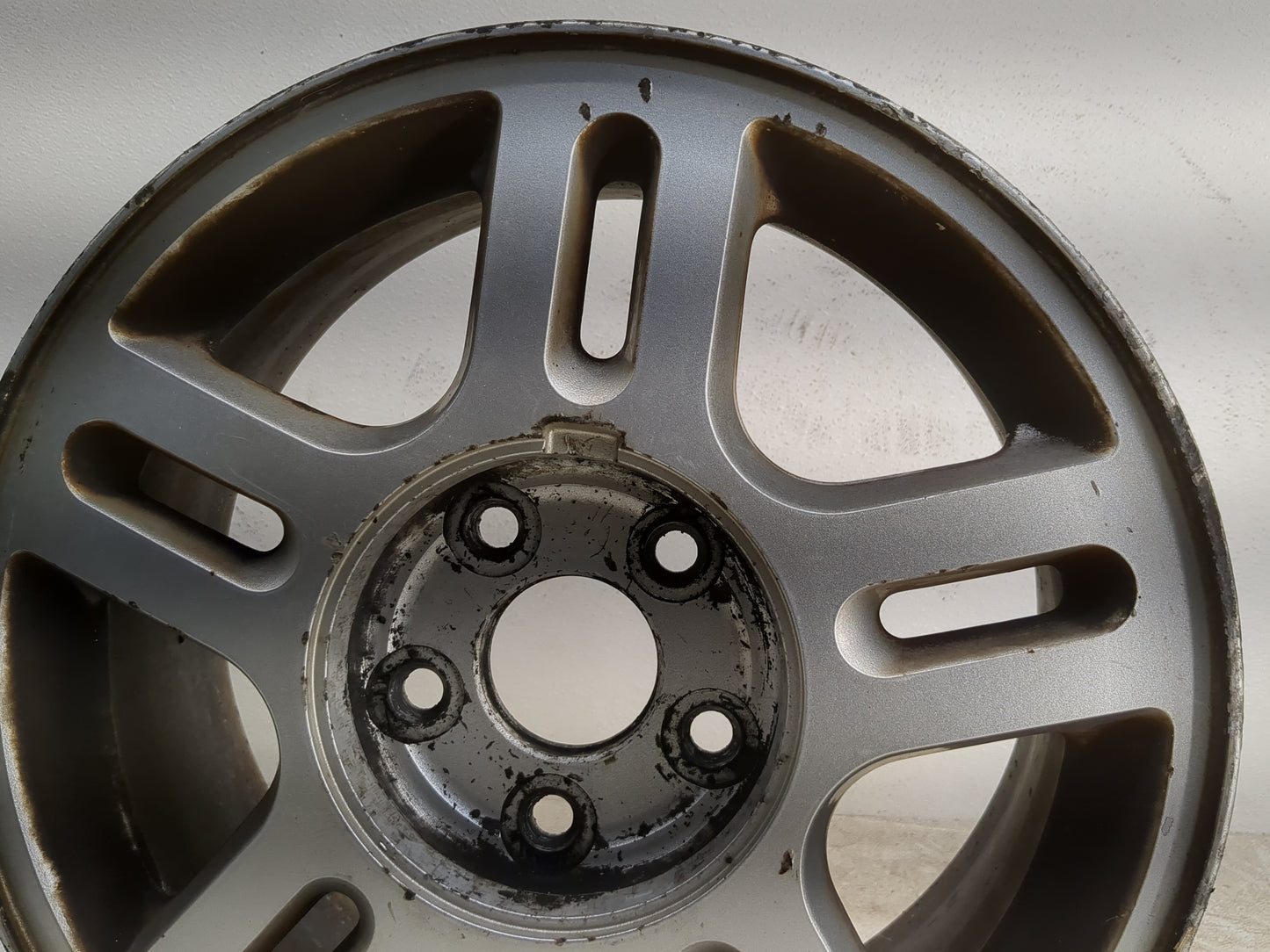2004-2007 Ford Freestar Oem Wheel Rim 1179971 - Oemusedautoparts1.com