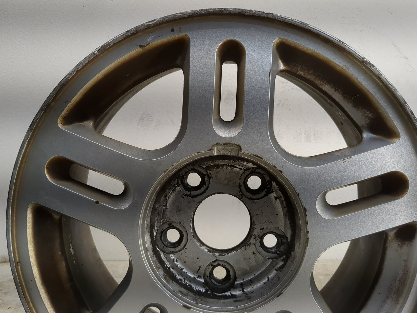 2004-2007 Ford Freestar Oem Wheel Rim 1179973 - Oemusedautoparts1.com