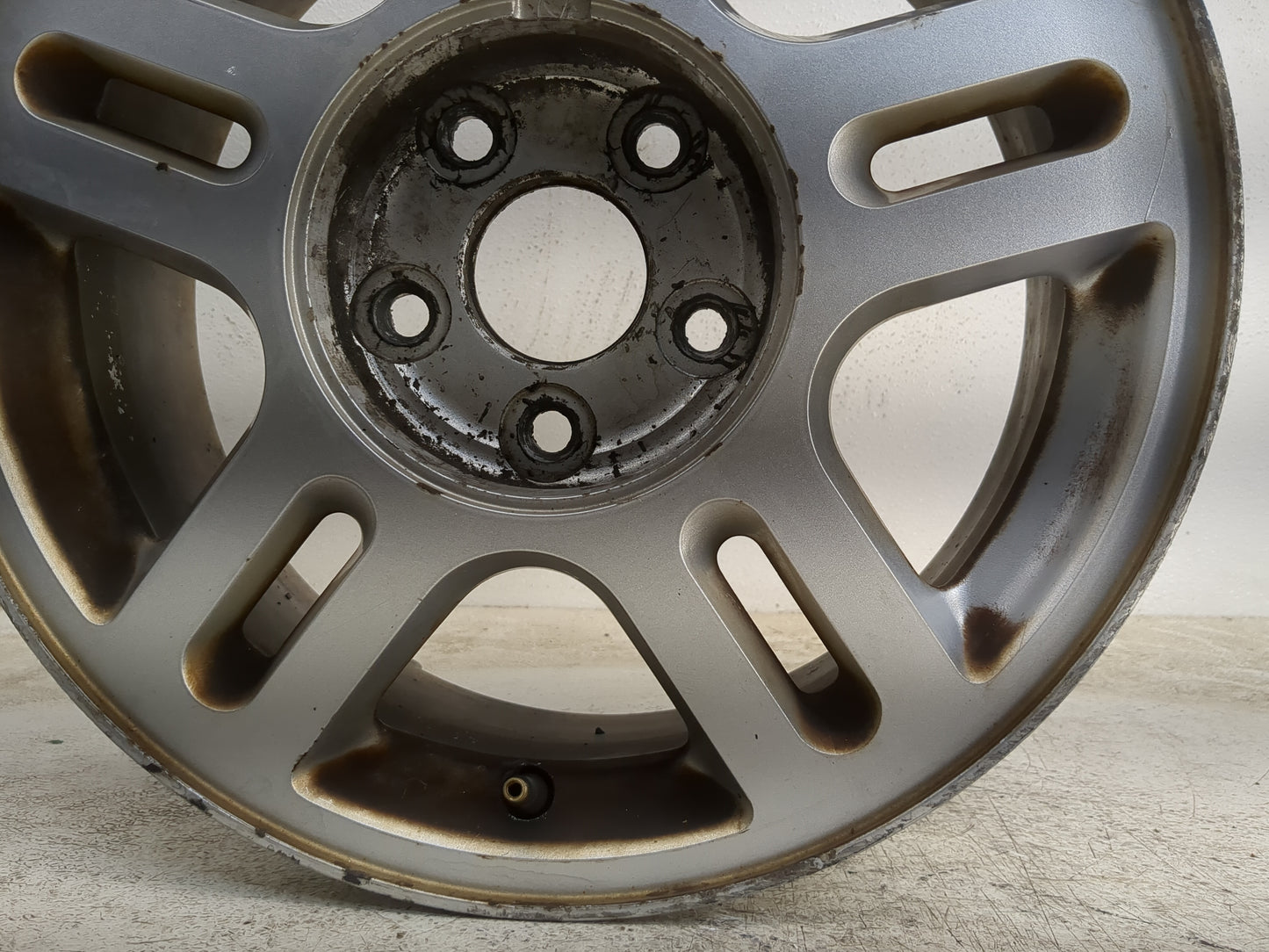 2004-2007 Ford Freestar Oem Wheel Rim 1179973 - Oemusedautoparts1.com