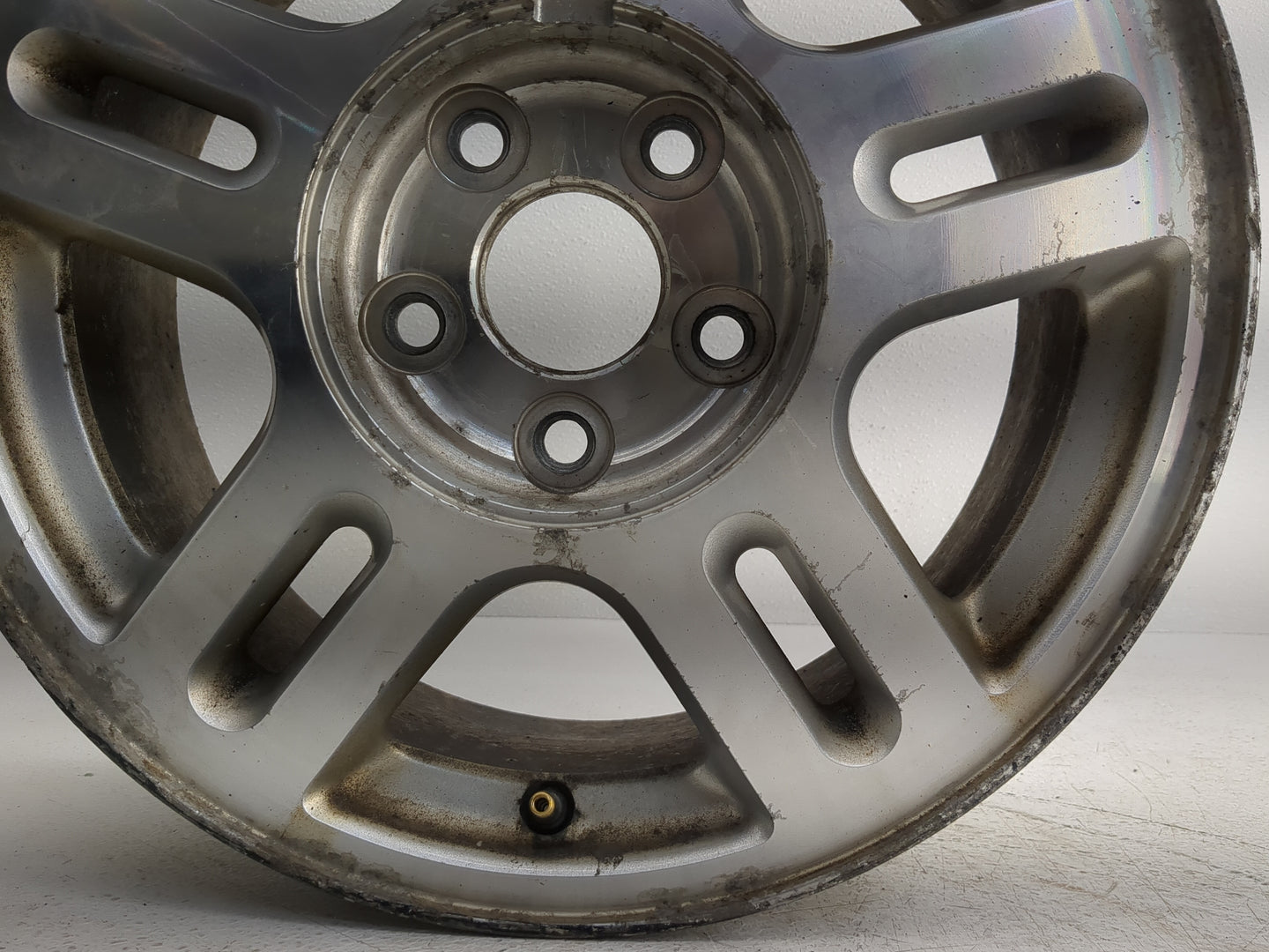 2004-2007 Ford Freestar Oem Wheel Rim - Oemusedautoparts1.com