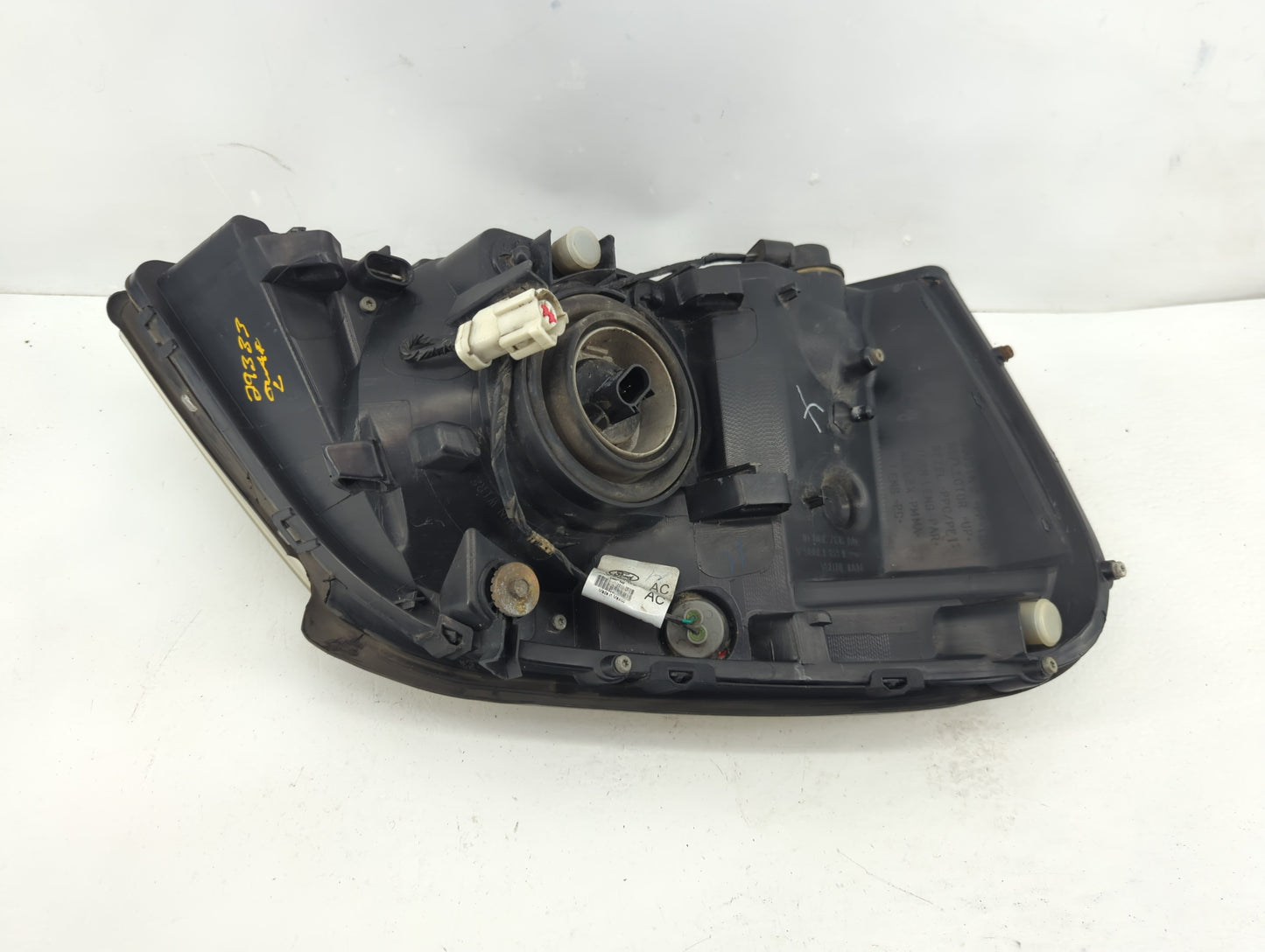 2004-2007 Ford Freestar Driver Left Oem Head Light Headlight Lamp - Oemusedautoparts1.com