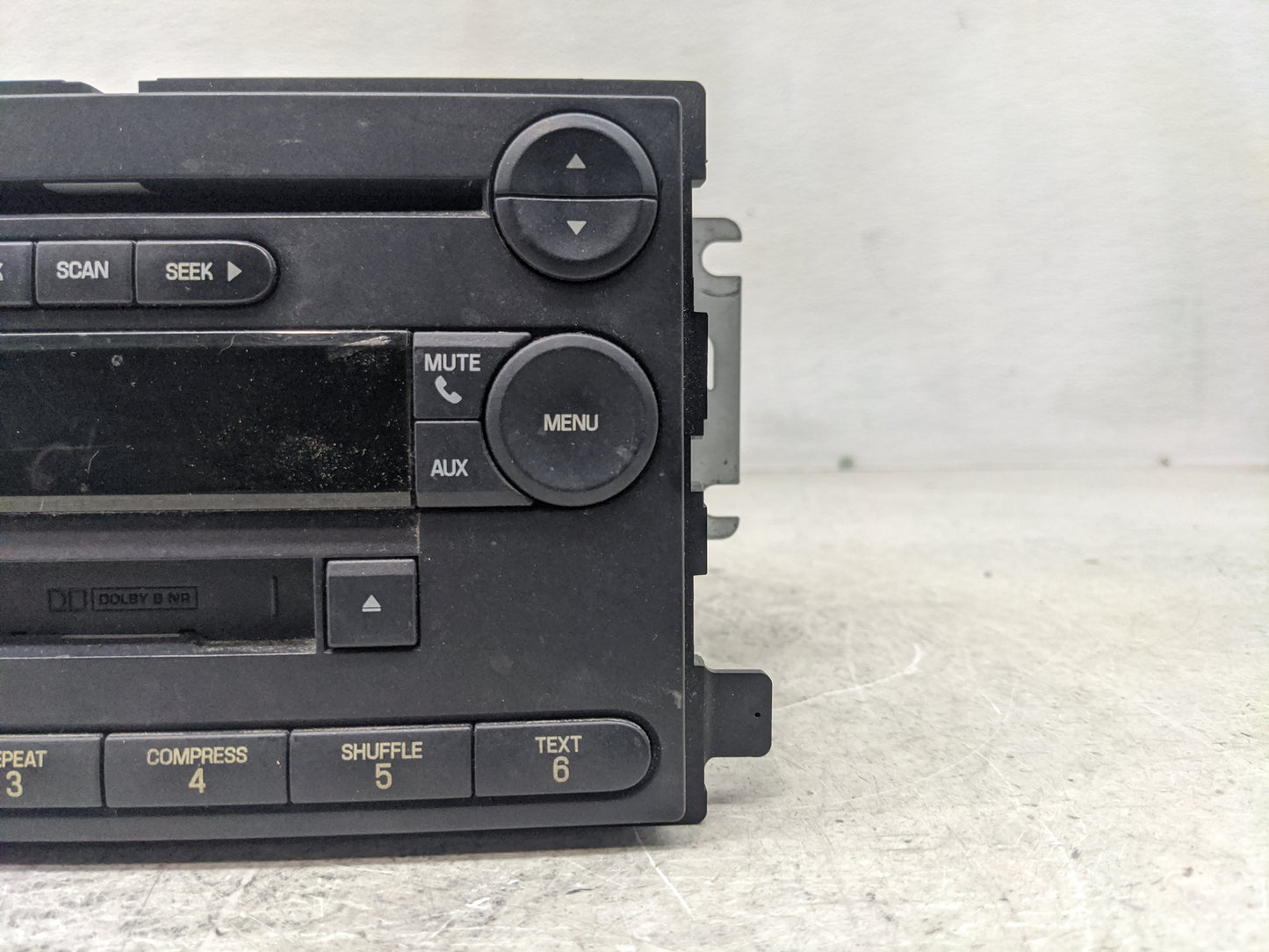 2004-2005 Ford Freestar Radio AM FM Cd Player Receiver Replacement P/N:3F2T 18C868 AG Fits Fits 2004 2005 OEM Used Auto Part