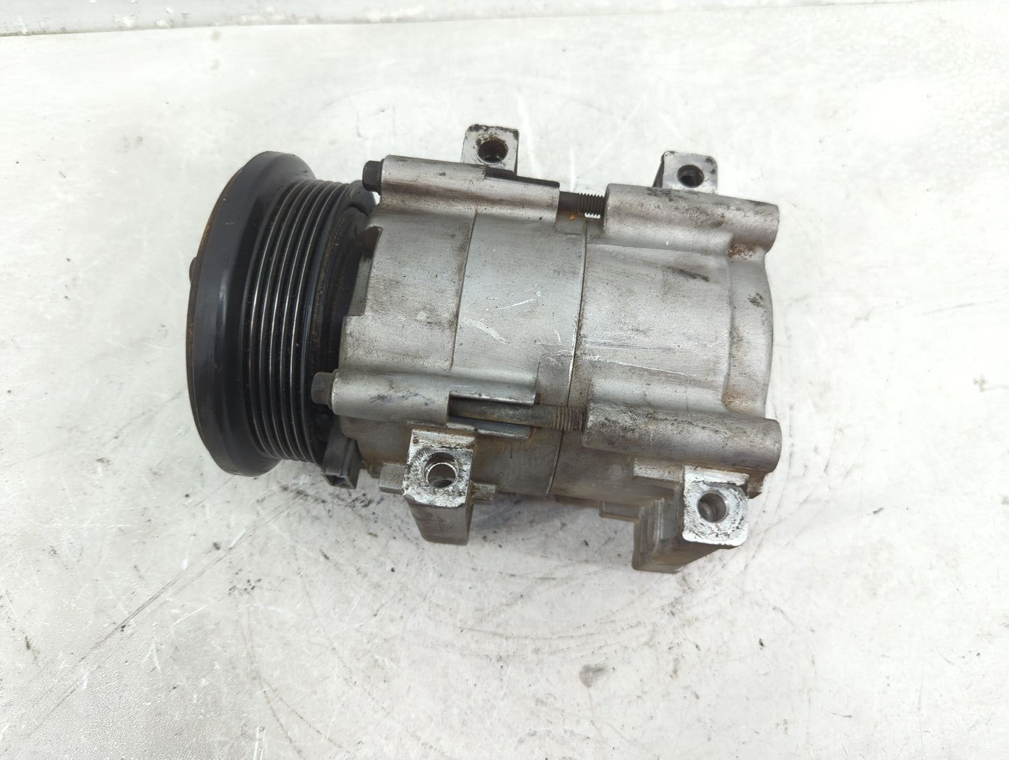 2004-2007 Ford Freestar Air Conditioning A/c Ac Compressor Oem - Oemusedautoparts1.com