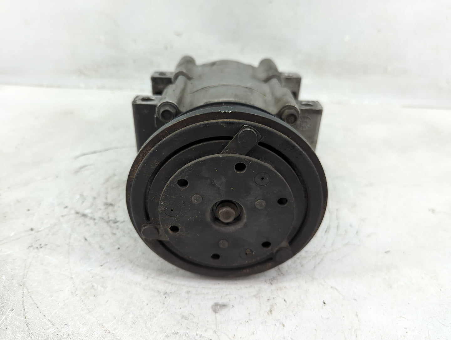 2004-2007 Ford Freestar Air Conditioning A/c Ac Compressor Oem - Oemusedautoparts1.com