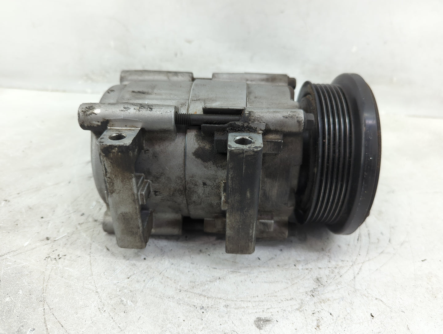 2004-2007 Ford Freestar Air Conditioning A/c Ac Compressor Oem - Oemusedautoparts1.com