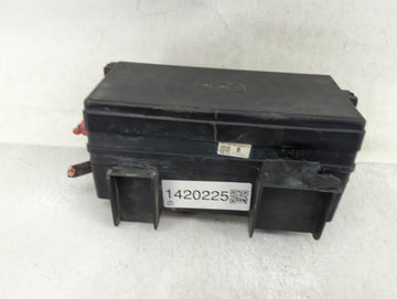 2004-2005 Ford Freestar Fusebox Fuse Box Panel Relay Module Fits Fits 2004 2005 OEM Used Auto Parts - Oemusedautoparts1.com
