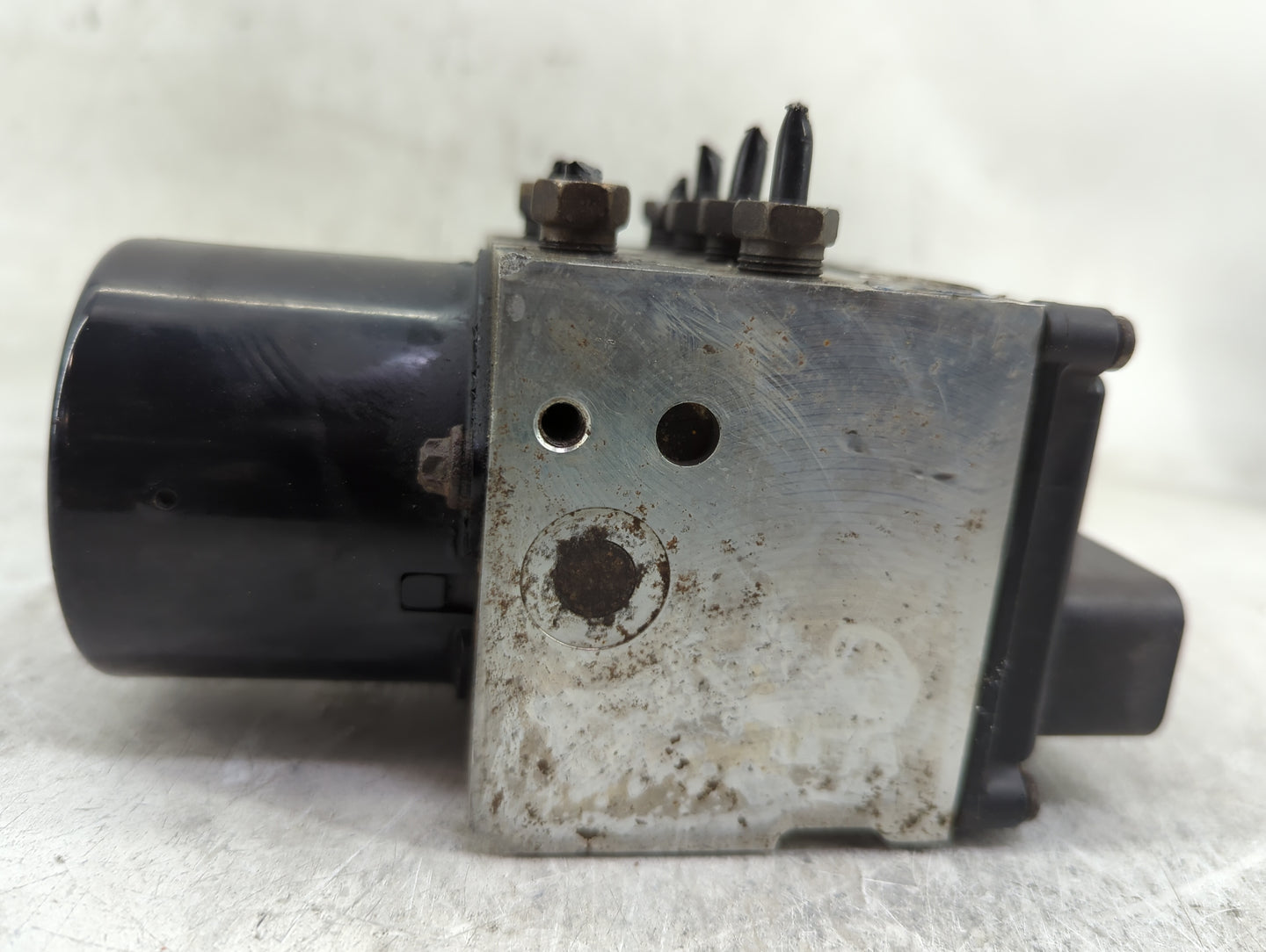 2004-2005 Ford Freestar ABS Pump Control Module Replacement P/N:5F23-2C346-BB Fits Fits 2004 2005 OEM Used Auto Parts - Oemu