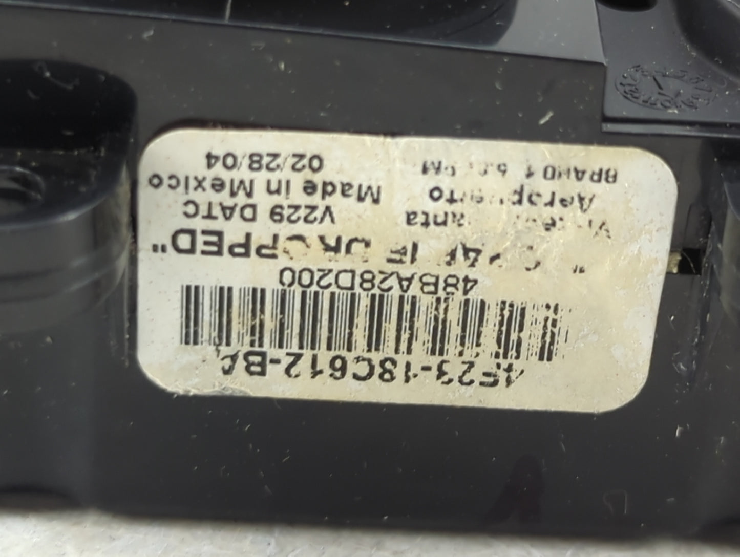 2004-2007 Ford Freestar Climate Control Module Temperature AC/Heater Replacement P/N:4F23-18C612-BC 4F2318C612BC Fits OEM Us