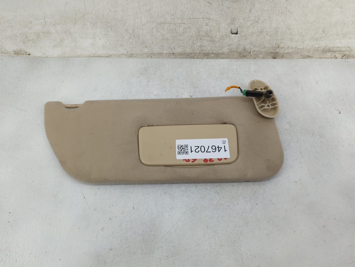2004 Ford Freestar Sun Visor Shade Replacement Passenger Right Mirror Fits OEM Used Auto Parts - Oemusedautoparts1.com