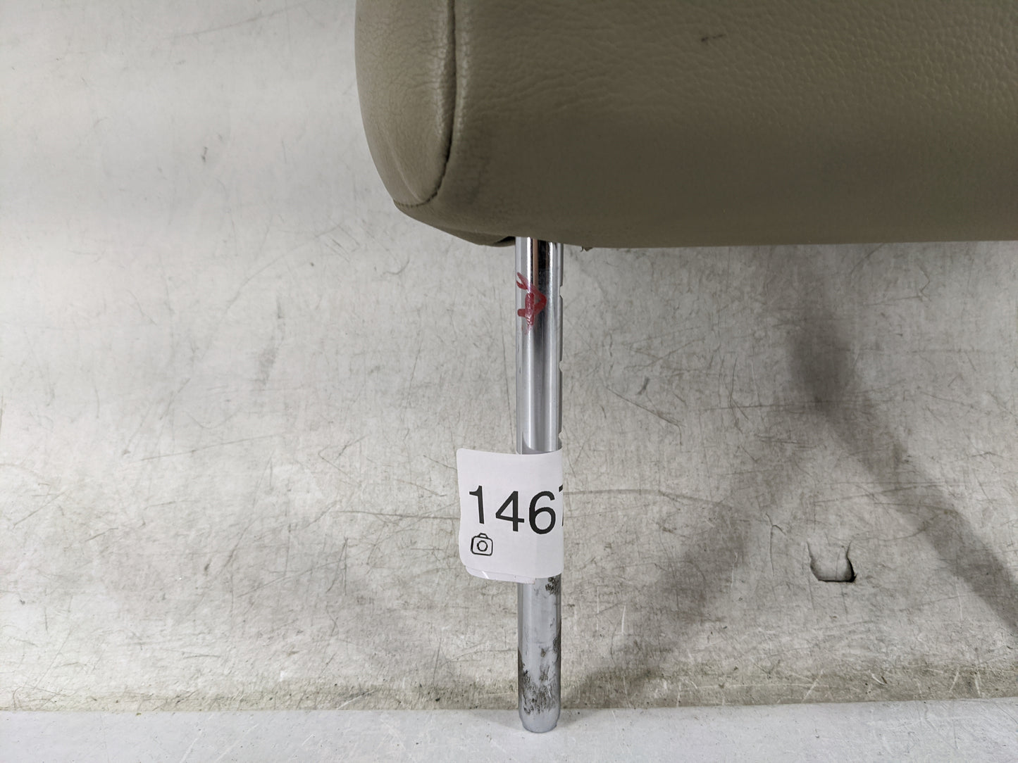 2004 Ford Freestar Headrest Head Rest Front Driver Passenger Seat Fits OEM Used Auto Parts - Oemusedautoparts1.com
