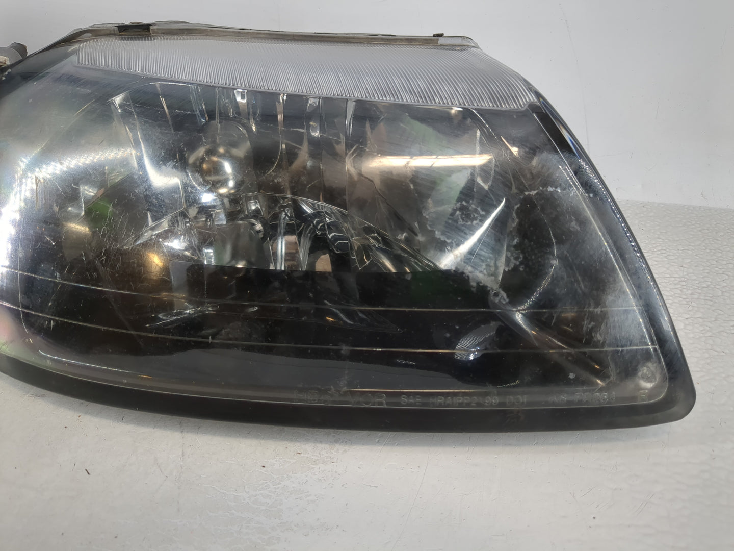 2001-2004 Ford Mustang Passenger Right Oem Head Light Headlight Lamp - Oemusedautoparts1.com