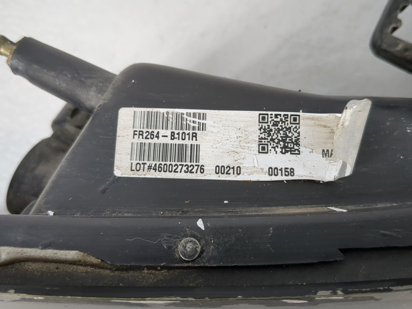 2001-2004 Ford Mustang Passenger Right Oem Head Light Headlight Lamp - Oemusedautoparts1.com