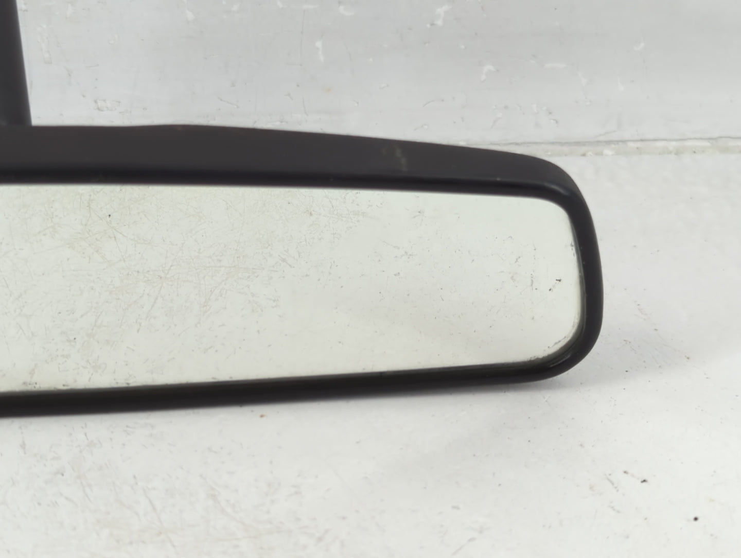 2004 Ford Mustang Interior Rear View Mirror Replacement OEM P/N:E8011083 Fits OEM Used Auto Parts - Oemusedautoparts1.com