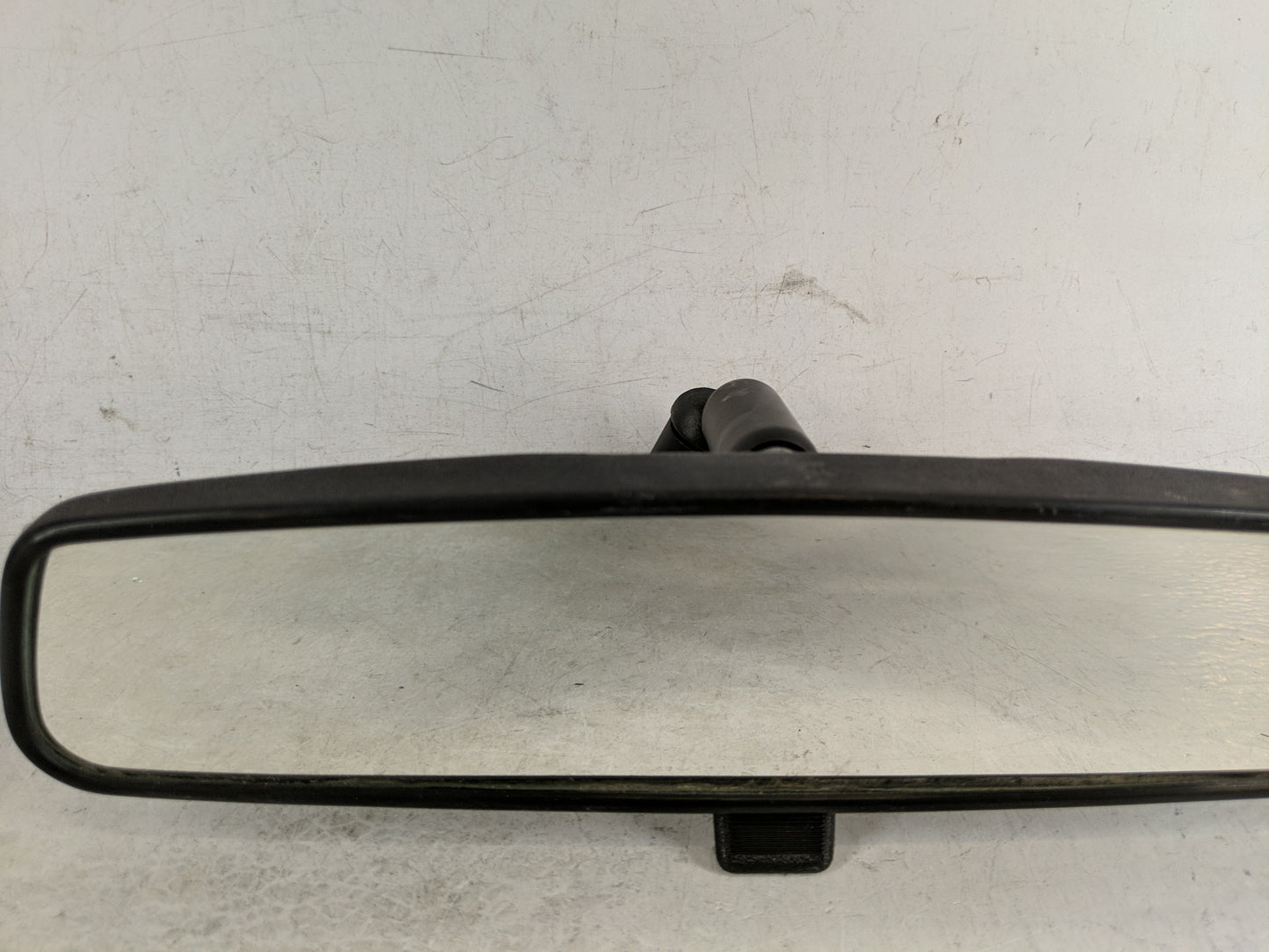 2004 Ford Mustang Interior Rear View Mirror Replacement OEM P/N:E8011083 Fits OEM Used Auto Parts - Oemusedautoparts1.com