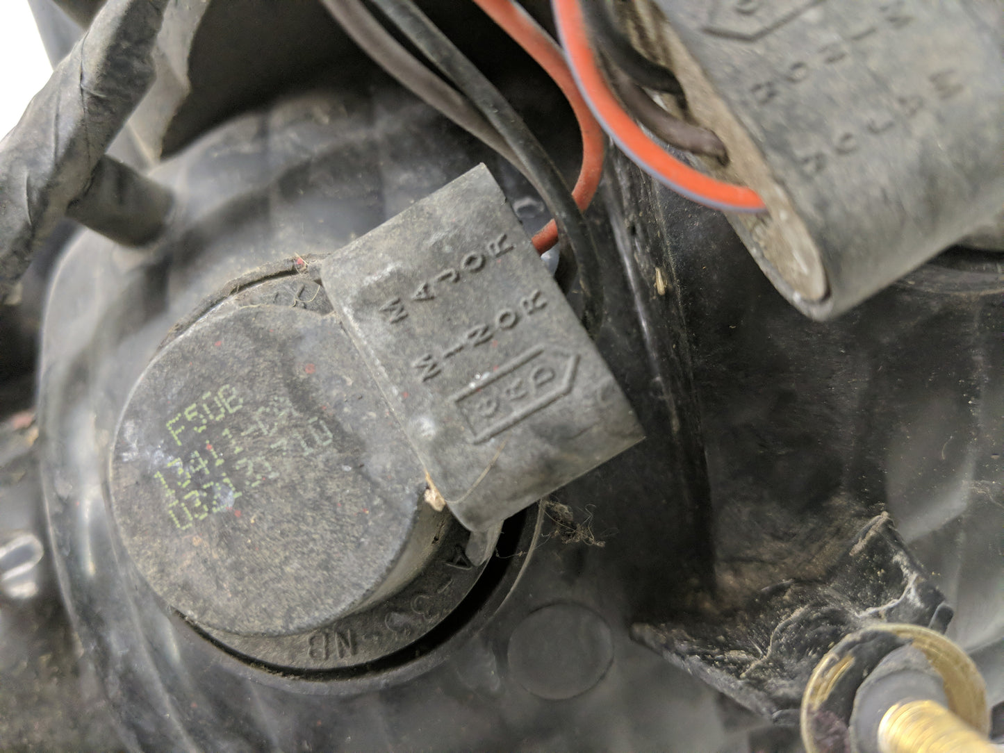 1999-2004 Ford Mustang Tail Light Assembly Passenger Right OEM P/N:XR33-13B504 Fits Fits 1999 2000 2001 2002 2003 2004 OEM U