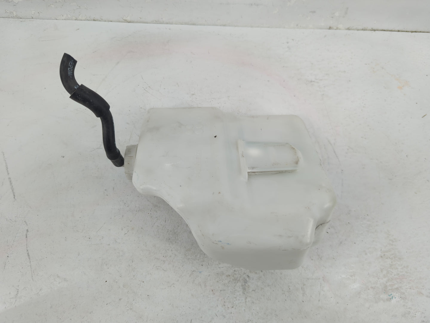 1999-2004 Ford Mustang Windshield Washer Fluid Reservoir Bottle Oem - Oemusedautoparts1.com