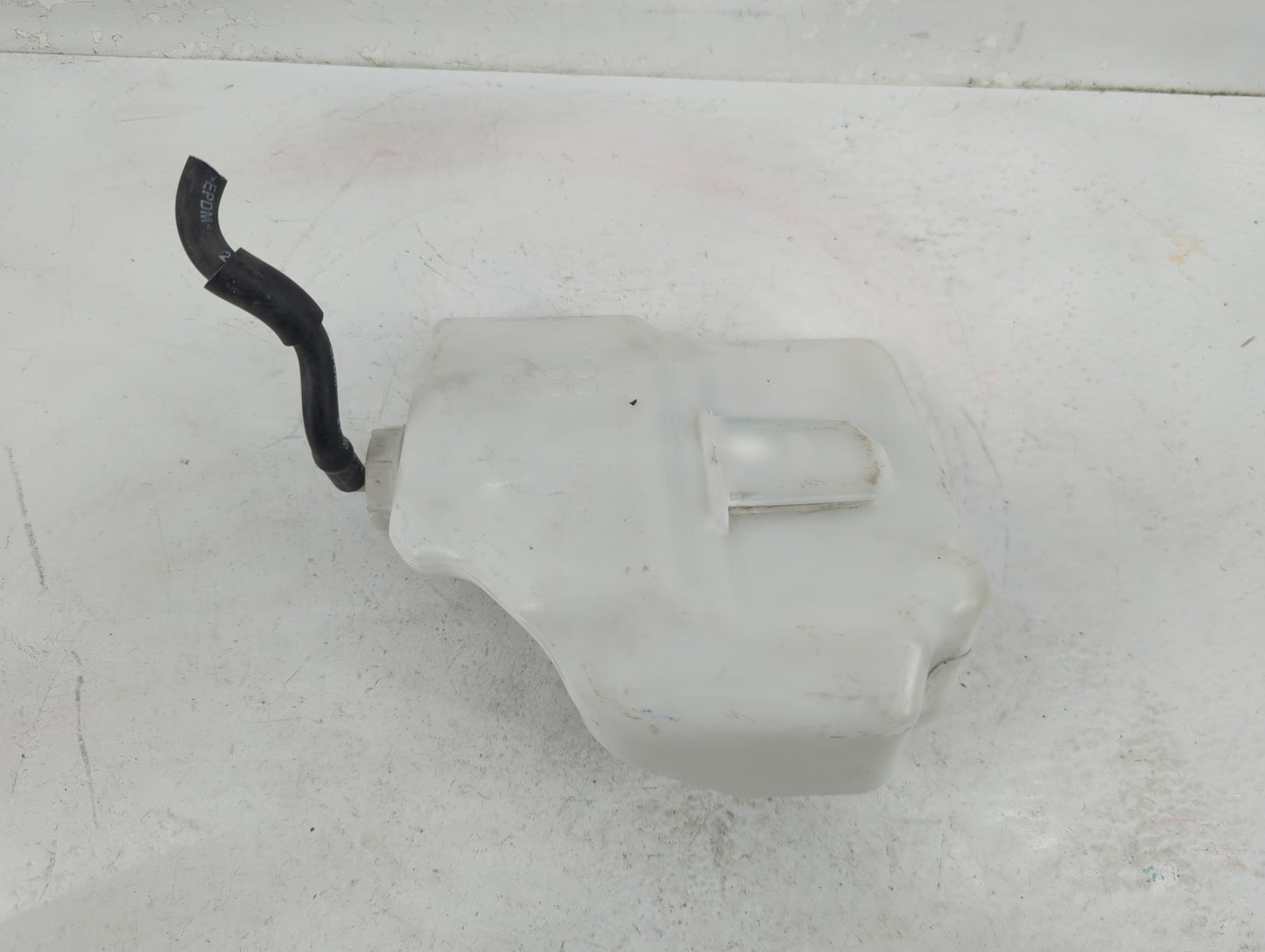 1999-2004 Ford Mustang Windshield Washer Fluid Reservoir Bottle Oem - Oemusedautoparts1.com