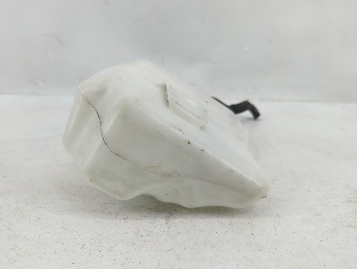 1999-2004 Ford Mustang Windshield Washer Fluid Reservoir Bottle Oem - Oemusedautoparts1.com