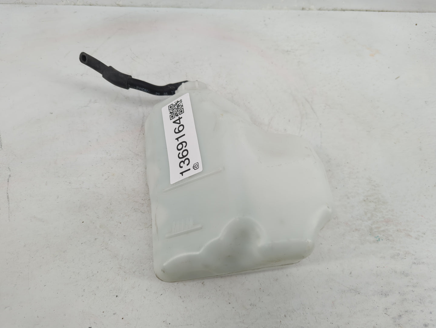 1999-2004 Ford Mustang Windshield Washer Fluid Reservoir Bottle Oem - Oemusedautoparts1.com