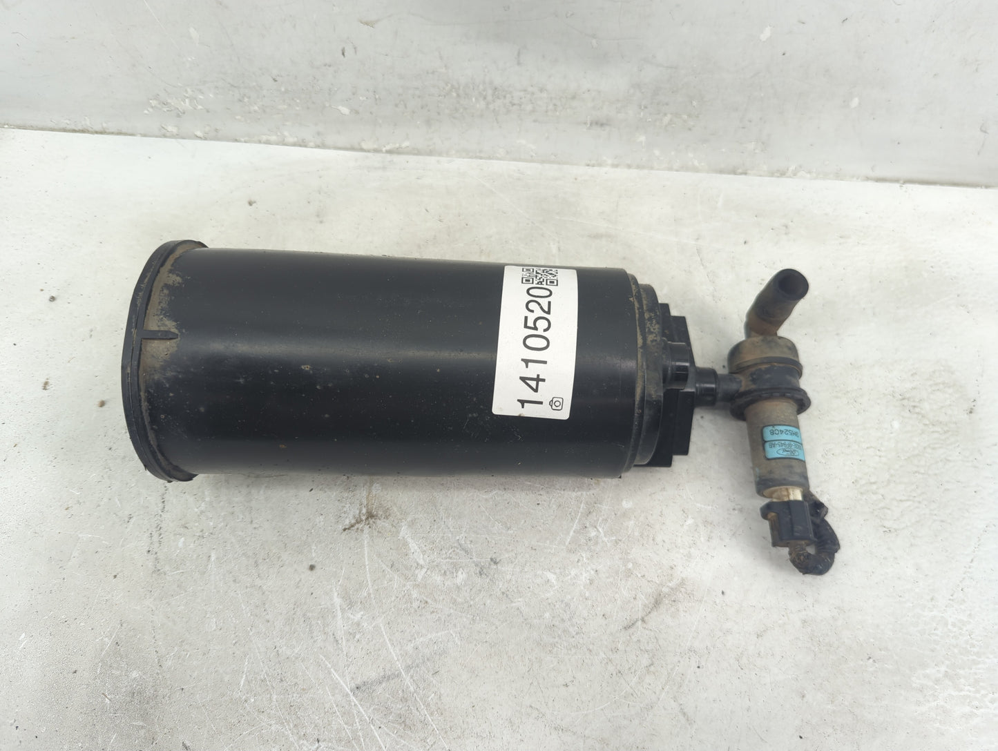 2004 Ford Mustang Fuel Vapor Charcoal Canister - Oemusedautoparts1.com