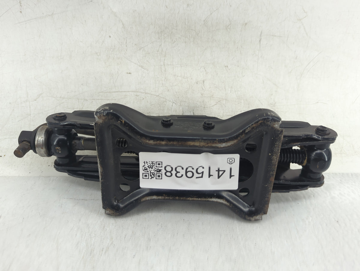 2004 Ford Mustang Spare Scissor Car Jack - Oemusedautoparts1.com