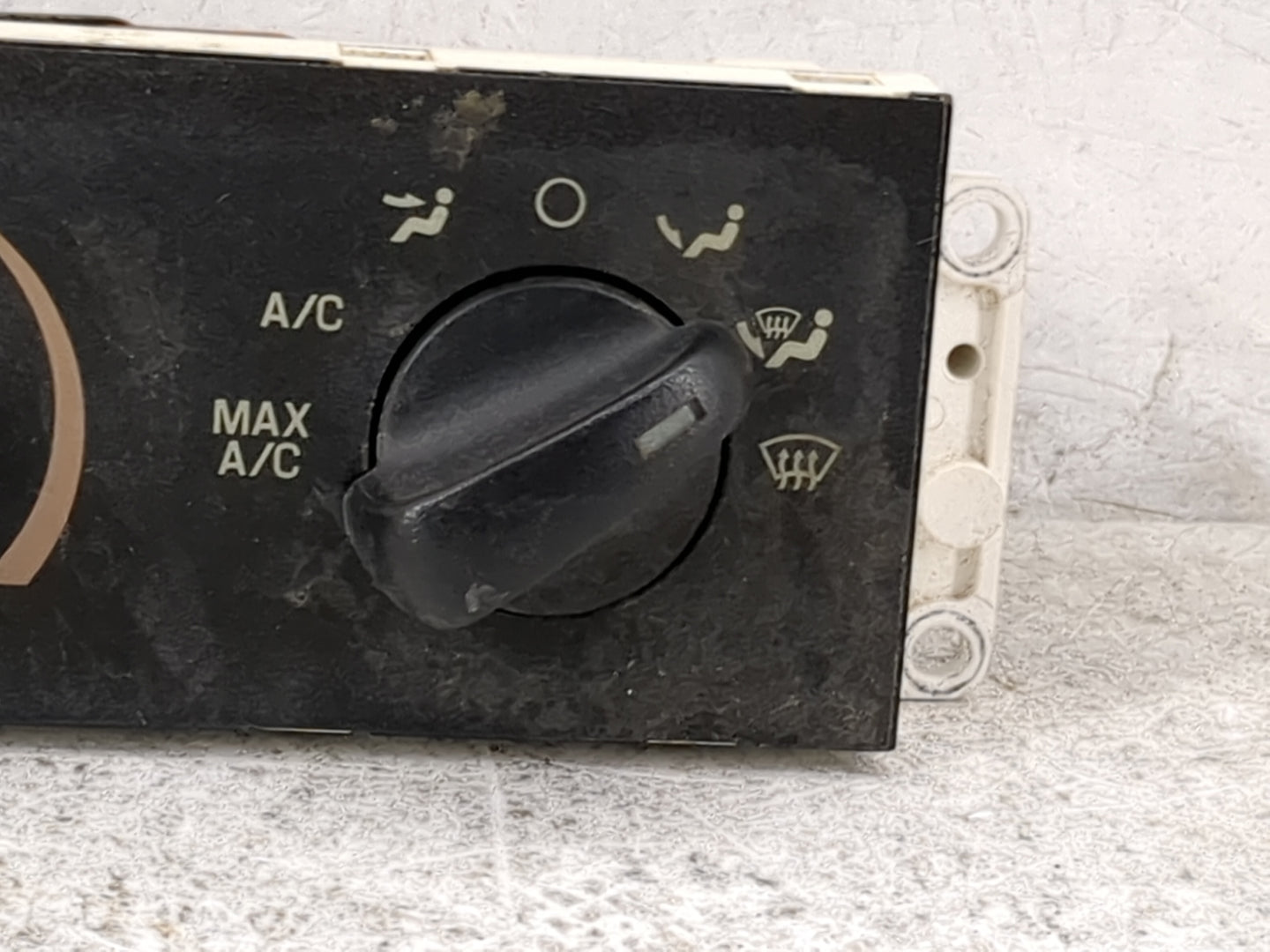 2001-2004 Ford Mustang Climate Control Module Temperature AC/Heater Replacement Fits Fits 2001 2002 2003 2004 OEM Used Auto 
