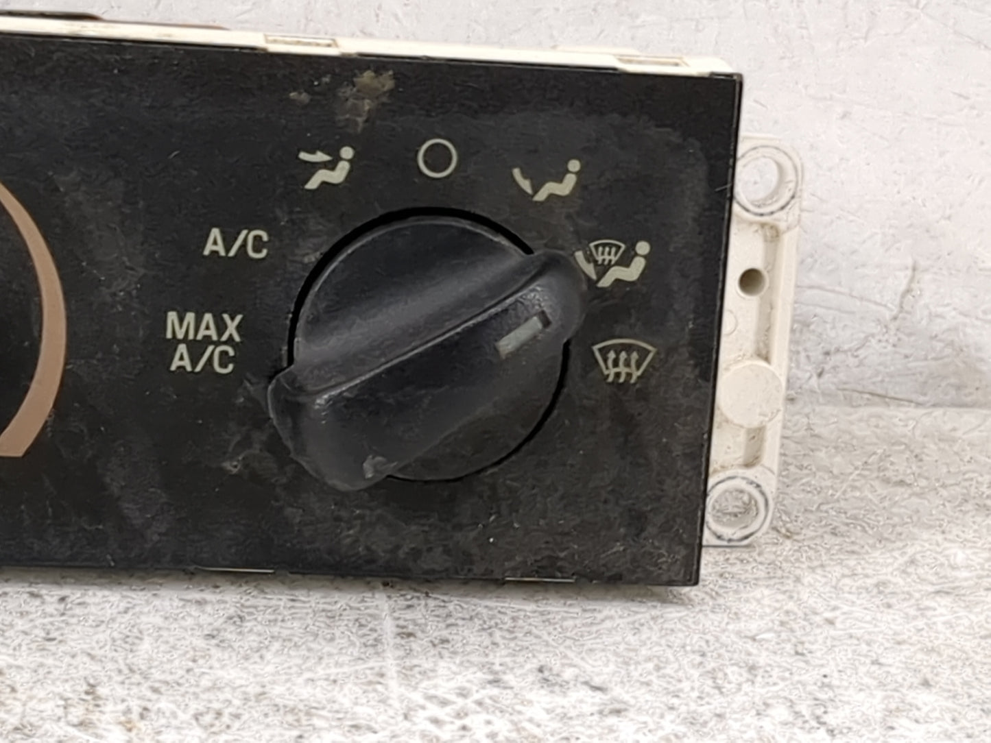 2001-2004 Ford Mustang Climate Control Module Temperature AC/Heater Replacement Fits Fits 2001 2002 2003 2004 OEM Used Auto 