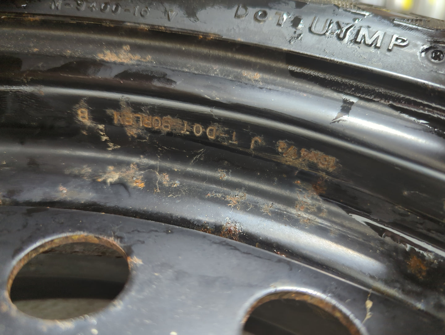 2004 Ford Mustang Spare Donut Tire Wheel Rim Oem - Oemusedautoparts1.com