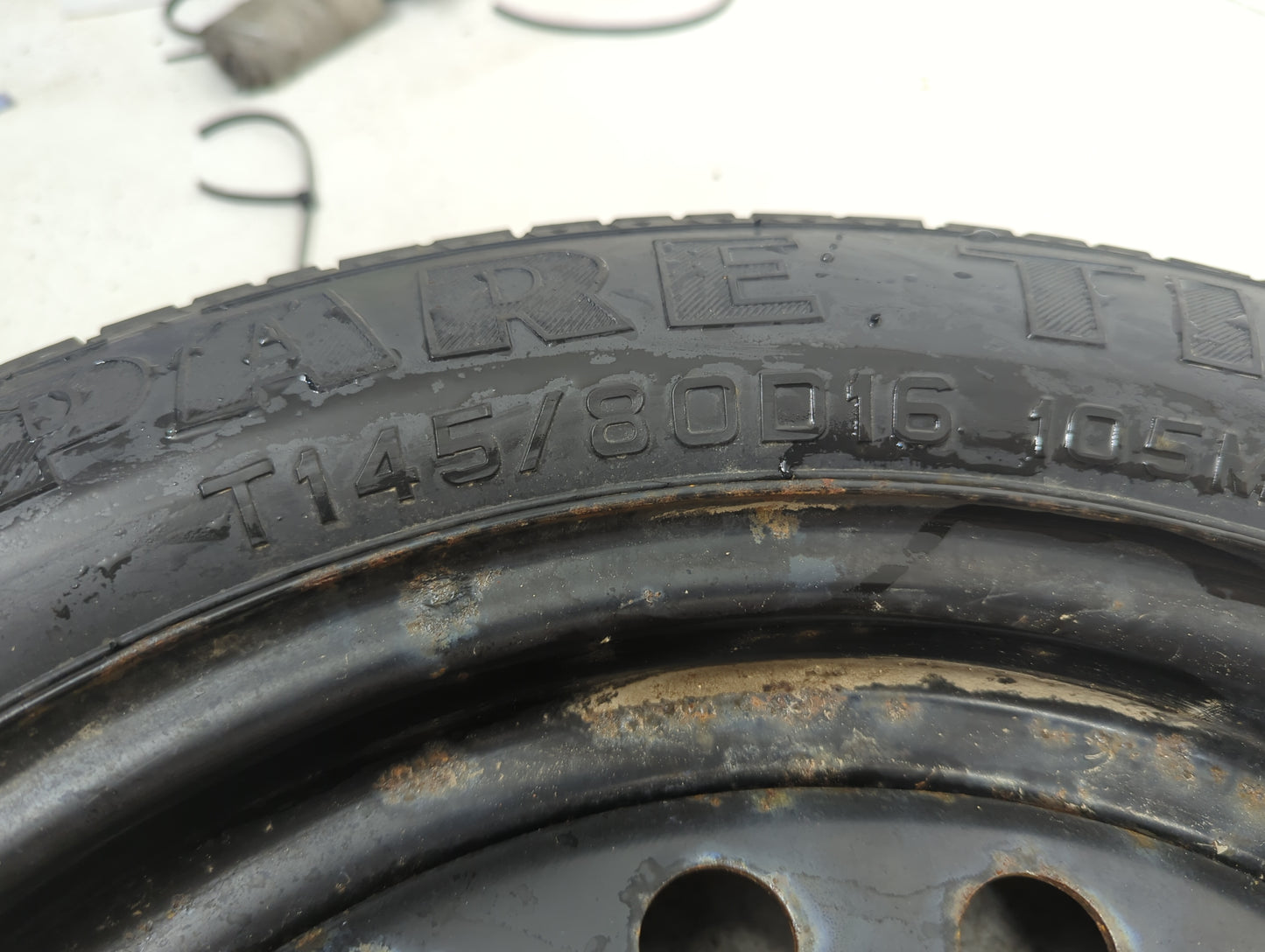 2004 Ford Mustang Spare Donut Tire Wheel Rim Oem - Oemusedautoparts1.com