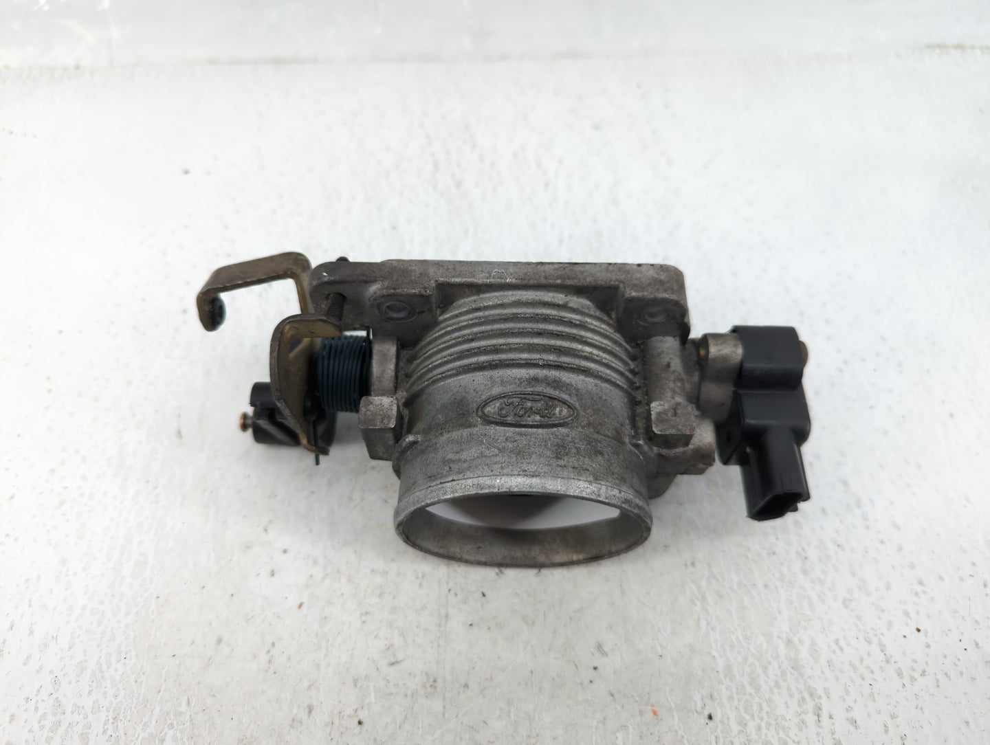 2002-2004 Ford Mustang Throttle Body Fits Fits 2002 2003 2004 OEM Used Auto Parts - Oemusedautoparts1.com