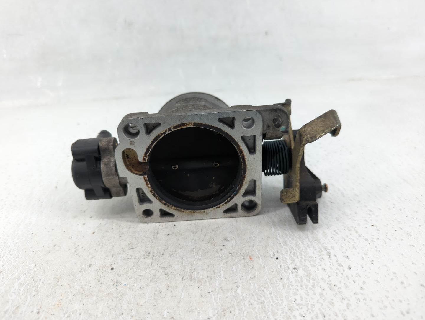 2002-2004 Ford Mustang Throttle Body Fits Fits 2002 2003 2004 OEM Used Auto Parts - Oemusedautoparts1.com