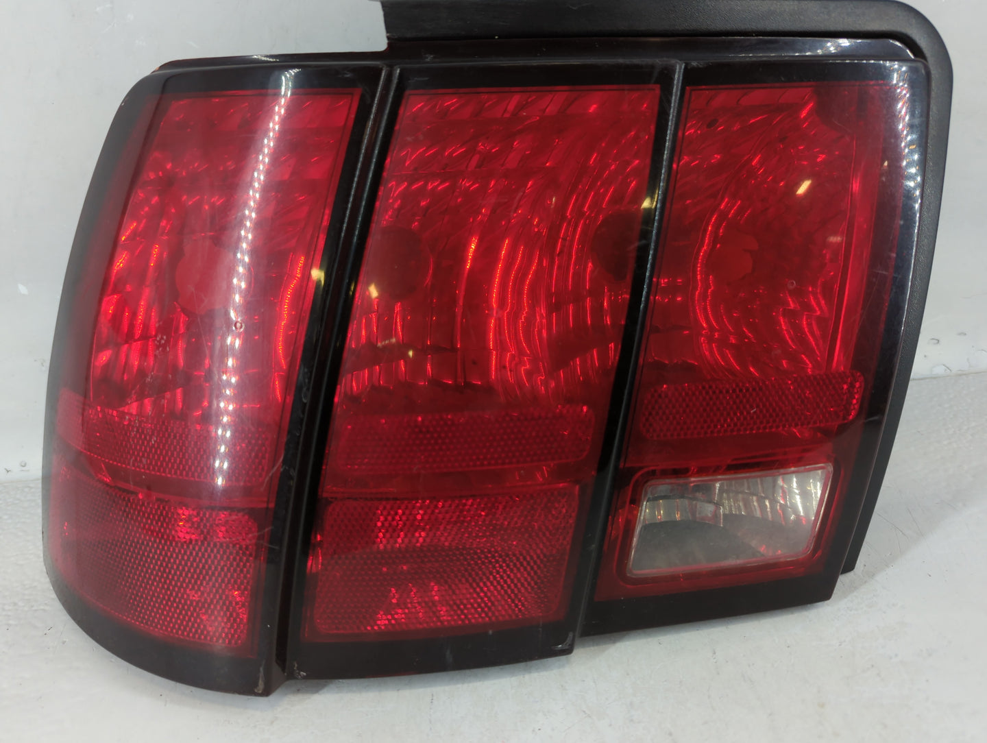 1999-2004 Ford Mustang Tail Light Assembly Driver Left OEM P/N:XR33-13B505-A Fits Fits 1999 2000 2001 2002 2003 2004 OEM Use