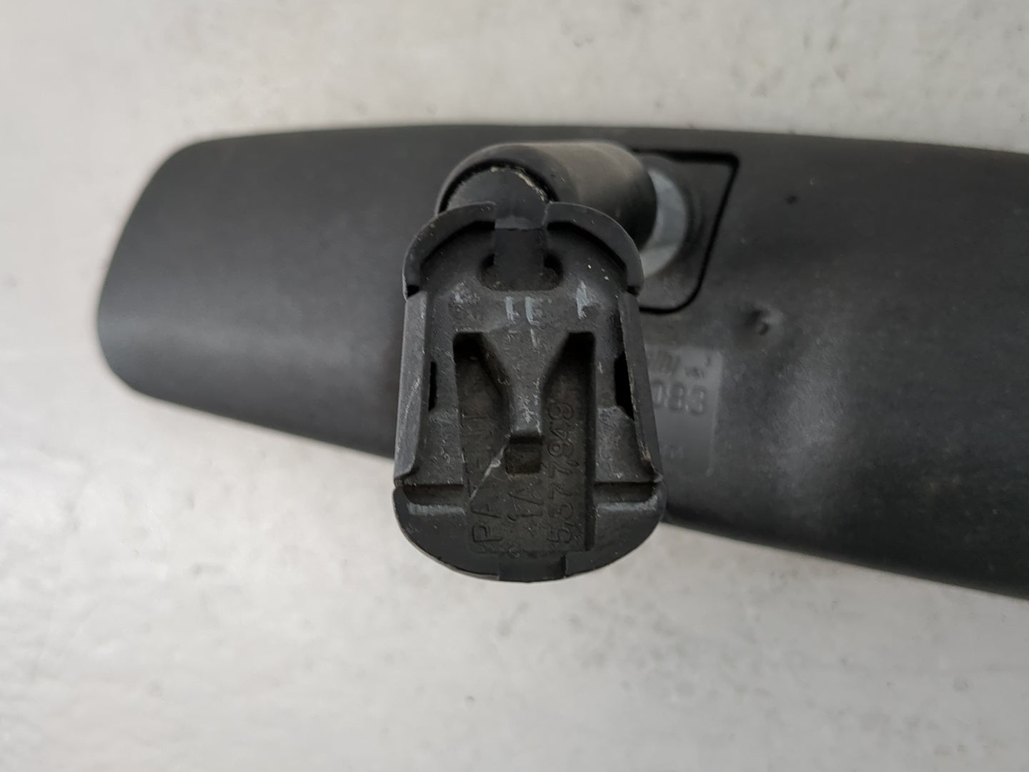 2004 Ford Mustang Interior Rear View Mirror Replacement OEM P/N:E8011083 Fits OEM Used Auto Parts - Oemusedautoparts1.com