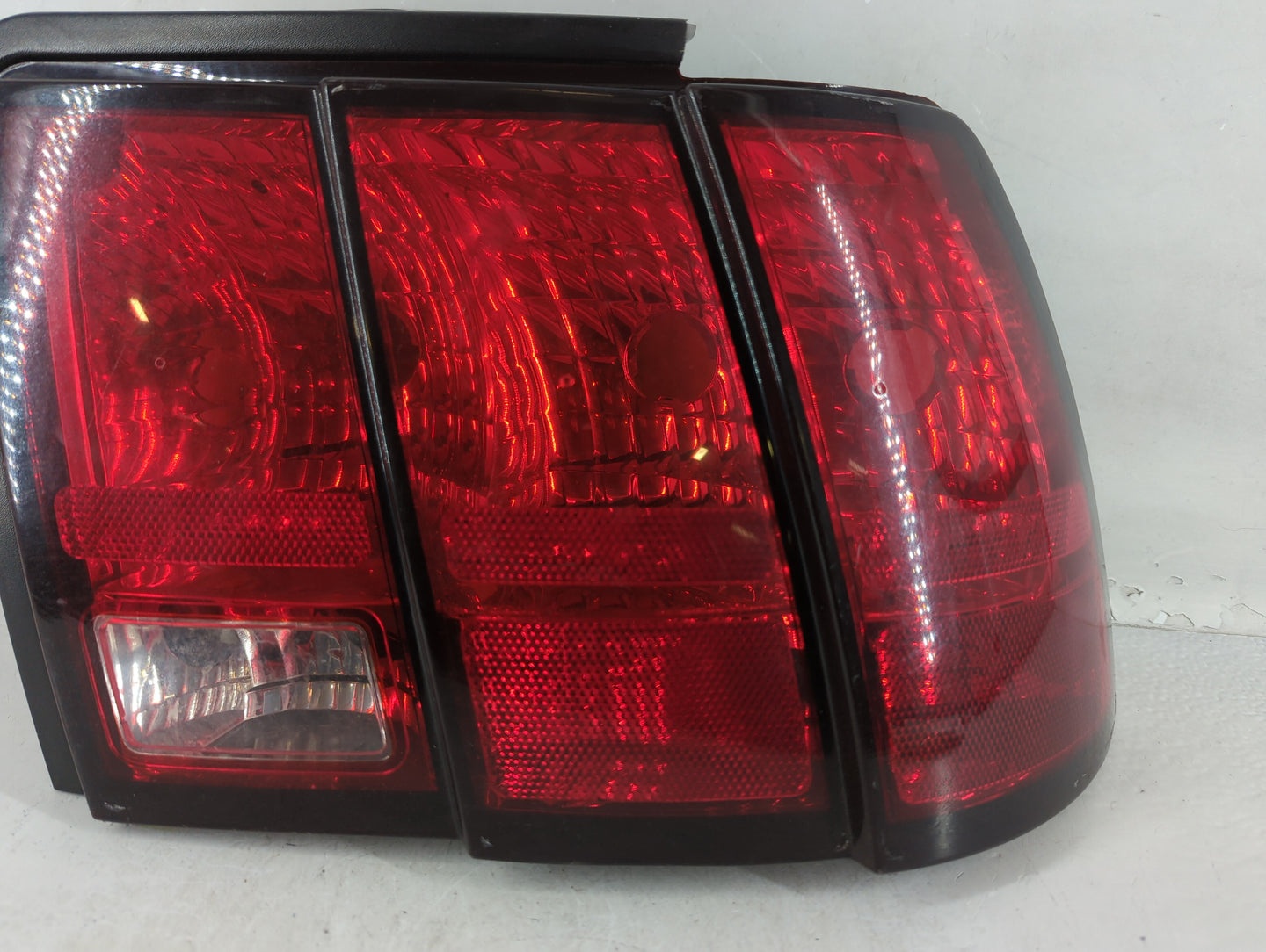 1999-2004 Ford Mustang Tail Light Assembly Passenger Right OEM P/N:XR33-13B504-B Fits Fits 1999 2000 2001 2002 2003 2004 OEM